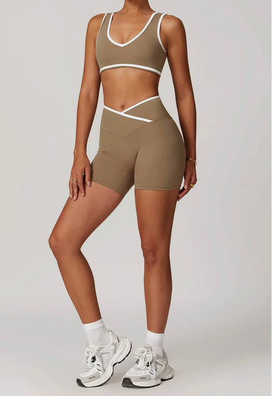 Camel Short Set